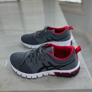 GEL- Quantum 90 SG in color Grey and Red